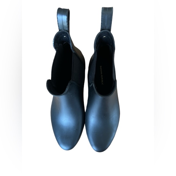 Banana Republic chelsea Rain boot. Black size 7 - Picture 4 of 9